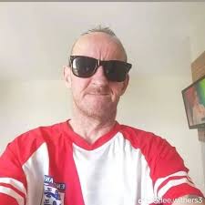 3 reasons to date a wheelchair girl 👩‍🦽‍➡️ 1. No running, just rolling 2.  VIP seat wherever we go 🤭 3. comfy hugs come with an extra cushion 🍒😏 .  . . wheelchairlife