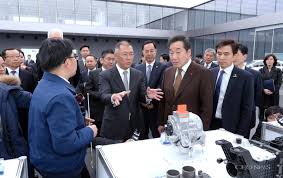 현대가에서는 정지선 현대백화점그룹 회장이 가장 먼저 고인을 찾았다. Top Ceo 10111 ì •ì˜ì„  í˜„ëŒ€ìžë™ì°¨ê·¸ë£¹ ì´ê´„ ìˆ˜ì„ë¶€íšŒìž¥ 2021 Top Ceo ê¸°ì‚¬ë³¸ë¬¸ Ceonews ì‹œì´ì˜¤ë‰´ìŠ¤