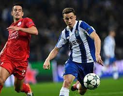 4 decembrie 1996, massarelos ⁠(d), portugalia continentală ⁠(d), portugalia) este un fotbalist portughez liber de contract, care joacă pe post de atacant.pe plan internațional, are prezențe la națională pentru portugalia u19 ⁠(d). Porto S Unsung Colt Diogo Jota