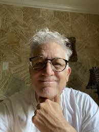 Kenneth Aune's Instagram, Twitter & Facebook