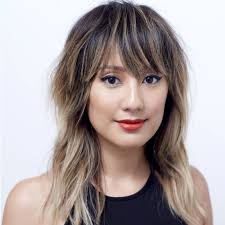 Watch One Editor Undergo a Chrissy Teigen–Inspired Hair Transformation