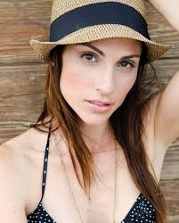 Melanie Crim's Instagram, Twitter & Facebook