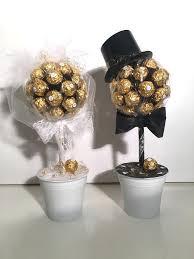 Geschenkidee Zur Hochzeit Baum Aus Schokopralinen Fur Braut Und Brautigam Sweet Flowers As Geschenkideen Hochzeit Geschenk Hochzeit Hochzeitsgeschenke Ideen
