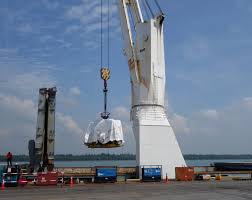 Aker solutions and kvaerner have agreed to merge the two companies to create a focused and dedicated supplier company that. Aker Solutions On Twitter Loading Out 7 Subsea Trees At Our Port Klang Site In Malaysia For Total Ep Angola Block 32 For The Giant Kaombo Deepwater Oil Project At Peak We Ve