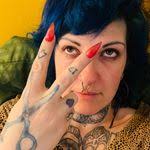 Sunni Tanner's Instagram, Twitter & Facebook