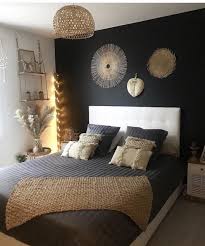 La suite parentale installe un réel havre de paix dans une déco chambre adulte. Decor Steals Living In Style Open House Home Decor Cottage Style Cozy Li Deco Chambre Parentale Tete De Lit Deco Chambre Parental Deco Interieure Chambre