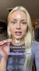 begging ya’ll to recreate these 😂💓#costumeideas #halloweencostumeideas