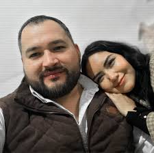 Pantalón tipo zara Es licra talla s $50 Sueter talla s $50