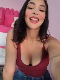 Angela Perugini (@angelaperuginii)