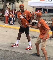 Declared for the 2006 nba draft following his junior season. Kicks Deals On Twitter P J Tucker With Custom Texas 4s