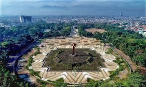 Usai membakar rumah, mereka meninggalkan kota menuju pegunungan di daerah selatan bandung. Sejarah Bandung Lautan Api Bandung Aktual