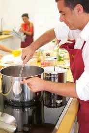 Mundococina, una de las mejores tiendas de utensilios de cocina y menaje online. Curso De Cocina Para Principiantes Pepekitchen Nueva Edicion 2013 El Temario Pepekitchen Escuela De Cocina Cursillo Cocinero