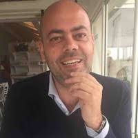 8 "Robert Löwenberg" profiles