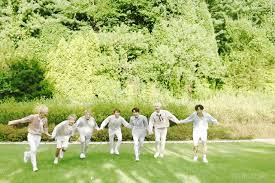 Check spelling or type a new query. 366 Images About ËË‹bts Gifs That Butter My Eggroll On We Heart It See More About Gif Jungkook And Bts