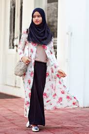 Galeri busana sakinah , 3 yeni fotoğraf ekledi. Long Cardigan Memang Luaran Yang Pas Agar Penampilan Berhijabmu Semakin Ciamik Intip Yuk 11 Paduan Hijab Dengan Long Cardigan Berikut Ini
