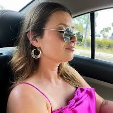 Crystal Deweese's Instagram, Twitter & Facebook