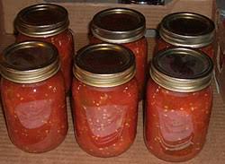 Approximately 2 1/2 to 3 1/2 pounds of fresh tomatoes makes 1 quart of canned tomatoes. Canning Tomatoes And Tomato Products 9 341 Extension