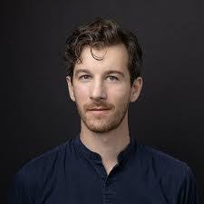 Alex Ellsworth's Instagram, Twitter & Facebook