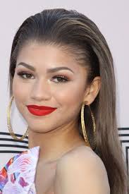 Celebs Rocking Red Lips Red Lip Makeup Zendaya Makeup Wear Red Lipstick