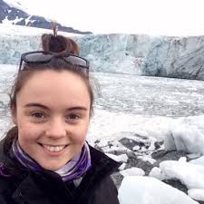 Julia Thompson (@JuliaChloe93)