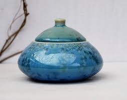 Blue Crystal Glaze Porcelain Sugar Bowl Jar With Lid Ceramic Container Kitchen Decor Decorative Pottery Bowl Gift For Mother Original Gift Decorative Pottery Pottery Jugs Ceramic Boxes