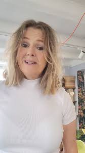 Sjekk våre vakre skåler og fat #lillesanddesign #skåler #håndlagdilillesand 