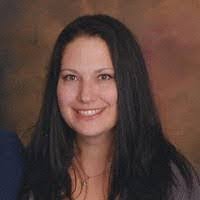 Lora Heckman's Instagram, Twitter & Facebook