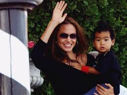 Who Are Angelina Jolie And Brad Pitt S Six Kids Names Ages