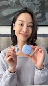 My secret to starting every day with high energy is to practice conscious  thinking. I alternate between power walking and sprints outdoors while  listening to meditation/ journey music and reflecting ...