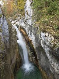 Jun 08, 2021 · die schönsten wanderwege zu bayerns klammen und wasserfällen, denn in einer klamm oder in der nähe eines wasserfalls bleibt es meist schön kühl. Klamm Bayern Die Schonsten Wasserfalle Und Klammen Bayerns Bayern 1 Radio Br De