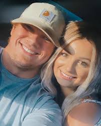 Lexi Lambert (@lexilambertttt) • Instagram photos and videos