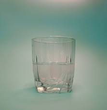 Image result for tbn:0tcIbC32SVa_GM::i5.photobucket.com/albums/y166/jeniferpease/rAnDoMM piiCS/glass-of-water.jpg