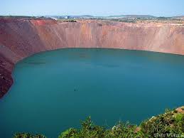 «родина» (кривой рог) (на 2010 год шахтостроители 26 участка окса вели работы по углублению шахтного ствола на отметке 1522 метра) «шахтёрская — глубокая» (укр.) русск. Zatoplennyj Karer Nkgoka 1 Foto 1 Mapio Net