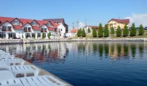 Muzeul astra este situat la numai 4 kilometri de orasul sibiu, in dumbrava sibiului. 10 Cele Mai Frumoase Locuri Din JudeÈul Sibiu