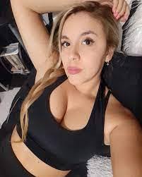 Cecilia Galarza's Instagram, Twitter & Facebook