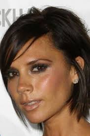 Carre Plongeant Degrade Victoria Beckham Et Son Carre Plongeant Degrade Coupe De Cheveux Long Cheveux Fins Coupe Cheveux Mi Long