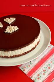 Il cheesecake freddo con riso soffiato è nato da due esigenze particolari: Cheesecake Riso Soffiato Al Cioccolato Cucina Libri E Gatti