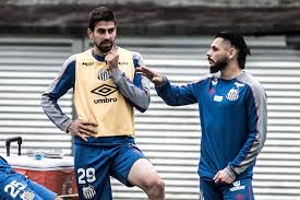Em 20 de abril de 2018, luan peres foi anunciado como jogador do fluminense por empréstimo até a metade de 2019. Santos Anuncia Lateral Para E Zagueiro Luan Peres Para Restante Do Brasileirao O Liberal