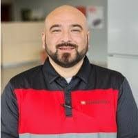 Estevan Gomez's Instagram, Twitter & Facebook