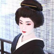 Kyoto | Transformation en geisha | déguisement Maiko et tenue traditionnel