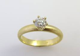 Unique Engagement Ring 18k Gold Ring Round Diamond Ring Solitaire Engagemen Delicate Diamond Ring Classic Engagement Rings Classic Engagement Ring Solitaire