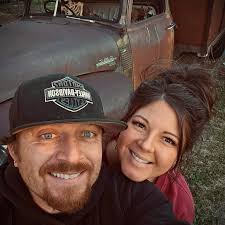 How to train a 2-year-old Great Pyrenees to live with goats?