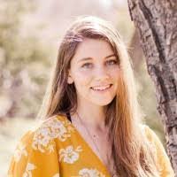 Vicki Stark's Instagram, Twitter & Facebook