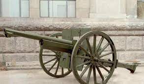 意大利炮（日文： イタリア砲 ，英文：italian artillery）是《地球online》及其衍生作品中登场的一件道具。 原型是意大利仿制的法国施奈德m1897型75毫米火炮 1 ，是世界上第一门现代化加农炮，昵称七五小姐。 äºŒè¥é•¿ ä½ ä»–å¨˜çš„æ„å¤§åˆ©ç‚®å'¢ çŸ¥ä¹Ž