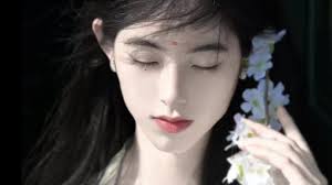 Judith Richard (@juditlls4ee)