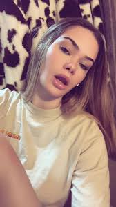 Sam Hellman (@sammycheyanne10)