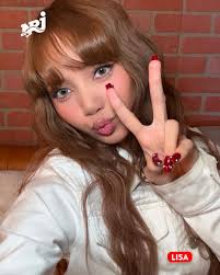 C'est l'heure des selfies de la semaine 🤳 Alors lequel est votre préféré ?  😍