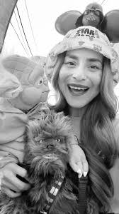 UCLA student shopping at Kerck?