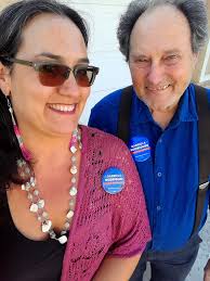 Talented School Bus Driver Sings to Students