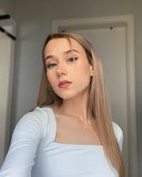 Brittney May's Instagram, Twitter & Facebook